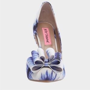 Betsey Johnson- Prince Pump- Blue TieDye- Sz 11- Never Worn